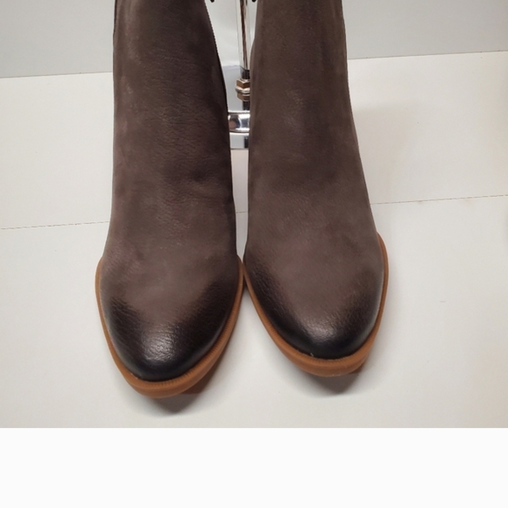 NWT Elegant Franco Sarto Gray/Brown Ankle Booties - Picture 2 of 9